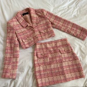 Pink tweed cropped blazer and mini skirt SIZE SMALL